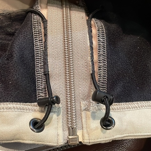 Arc’teryx utility jacket Taupe Soft shell Womens S Outdoors Zippered pockets - Picture 14 of 16